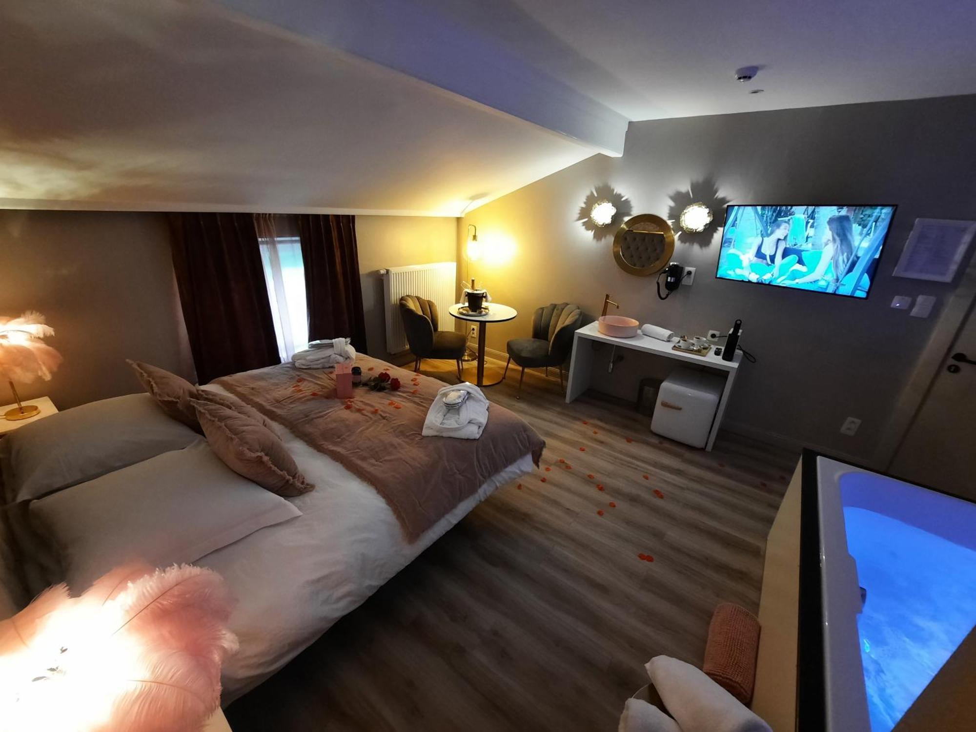 Hotel Mademoiselle Liege Luaran gambar