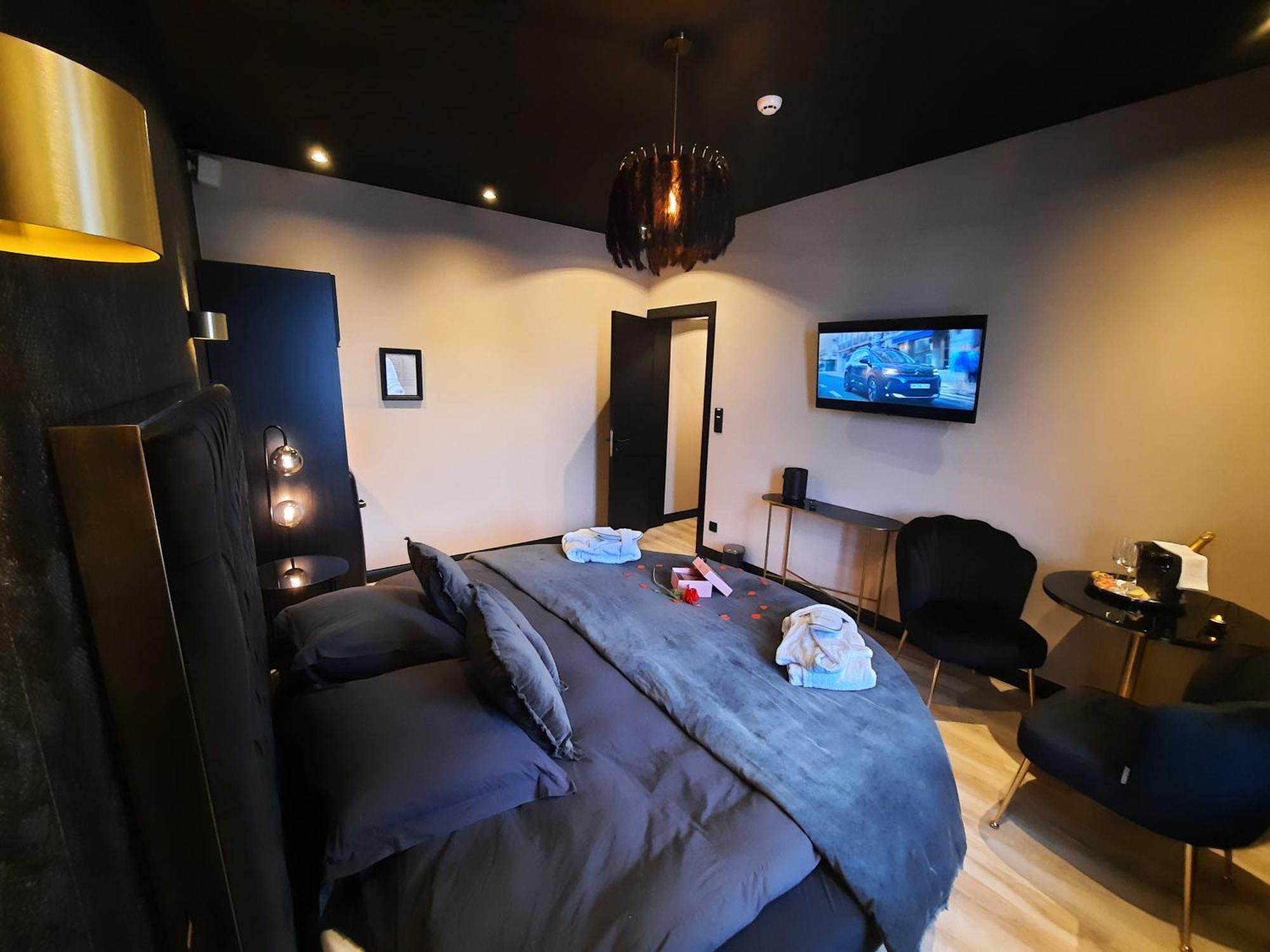 Hotel Mademoiselle Liege Luaran gambar