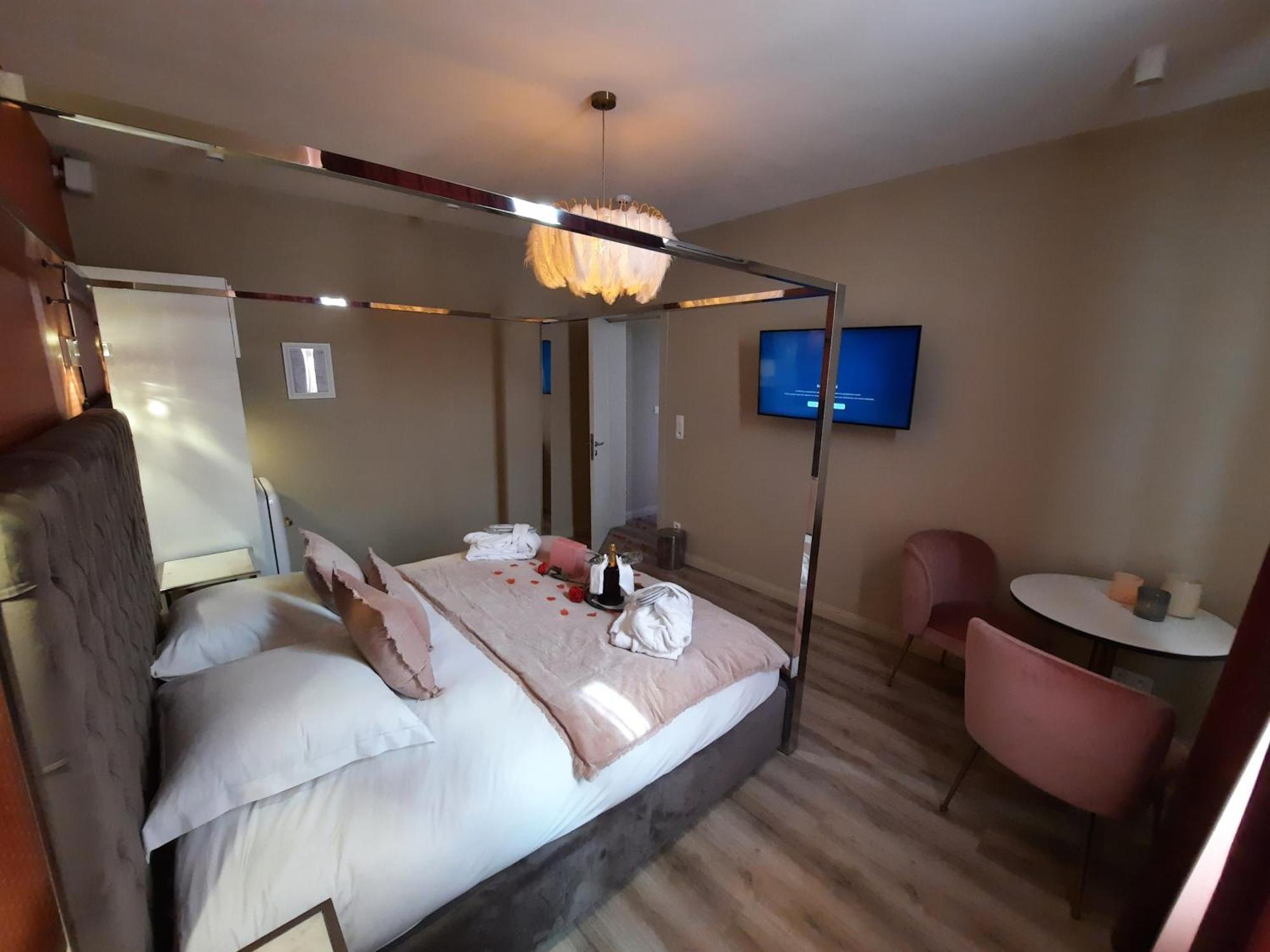 Hotel Mademoiselle Liege Luaran gambar